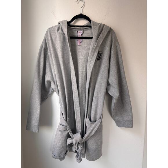 Savage X Fenty Forever Savage Showgirl Short Robe - Picture 5 of 9